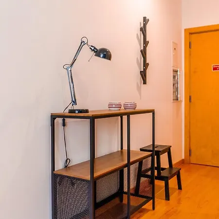 Apartment Cozy In The Heart Of Lapa - 5min Walk To Metro! *