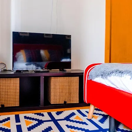 Apartment Cozy In The Heart Of Lapa - 5min Walk To Metro!